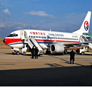 长海航空托运航空快运业稳步发展的原因是什么？